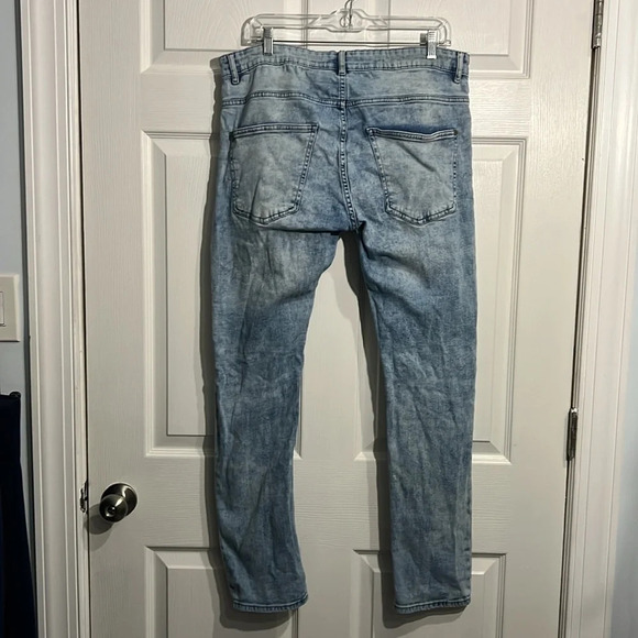 Divided by H&M Mid Rise Moto Skinny Jeans Men’s Size 36 Light Blue Denim - Picture 4 of 6